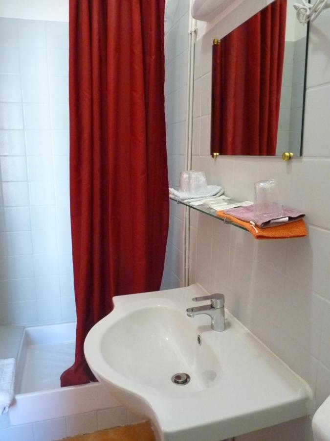 Hotel Régina Salon-de-Provence Esterno foto